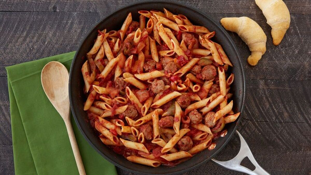 طرز تهیه پاستا سوسیس؛ خوشمزه و متفاوت