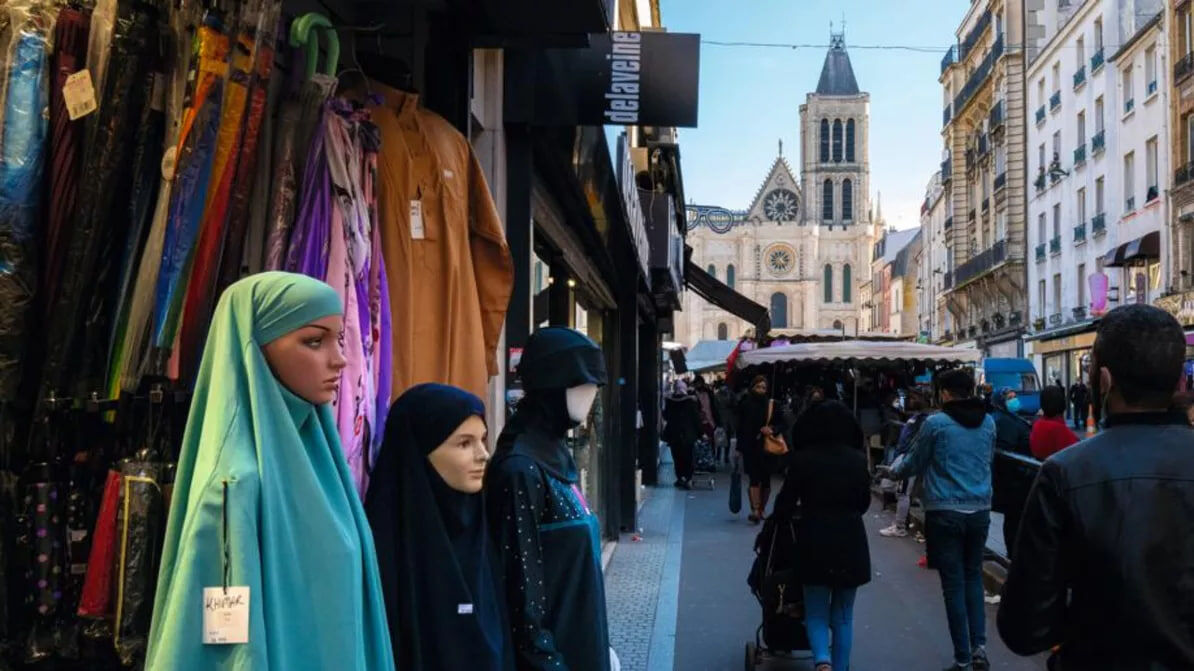 France : le port du voile par les femmes musulmanes a augmenté de 50%