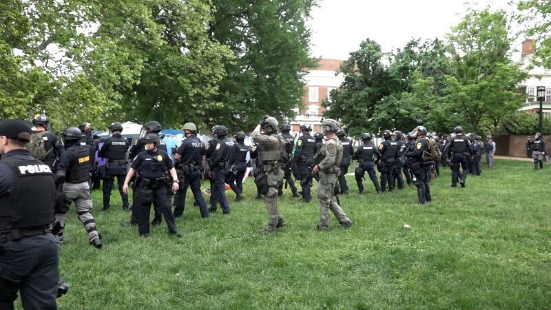 Anhaltende Proteste an amerikanischen Universitäten; Festnahme von 25 Personen an der University of Virginia