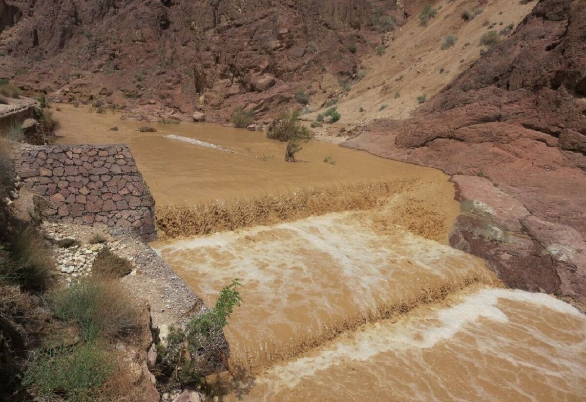 نیاز خراسان جنوبی به هشت هزار میلیارد تومان برای اجرای سازهای آبخیزداری نیاز خراسان جنوبی به هشت هزار میلیارد تومان برای اجرای سازهای آبخیزداری