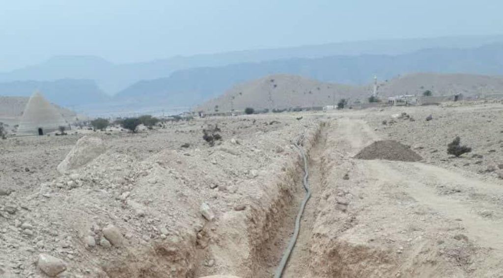 طرح آبرسانی به روستای «کم رضوان» بندرلنگه آغاز شد