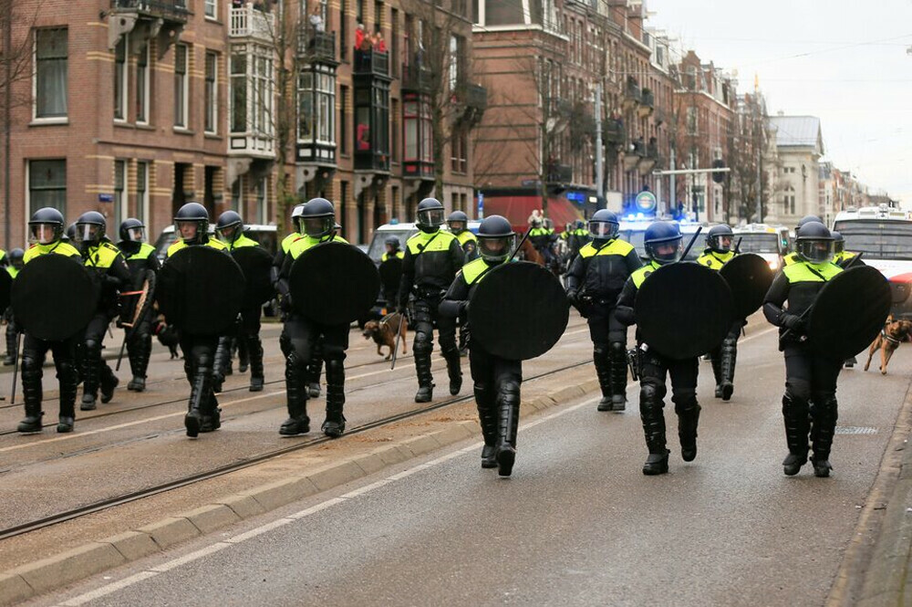 بازداشت ۱۲۵ نفر در رویارویی خشونت آمیز پلیس و معترضان در دانشگاه آمستردام