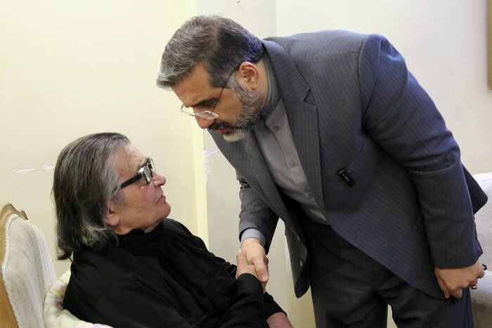 وزیر فرهنگ از «رضا رویگری» عیادت کرد