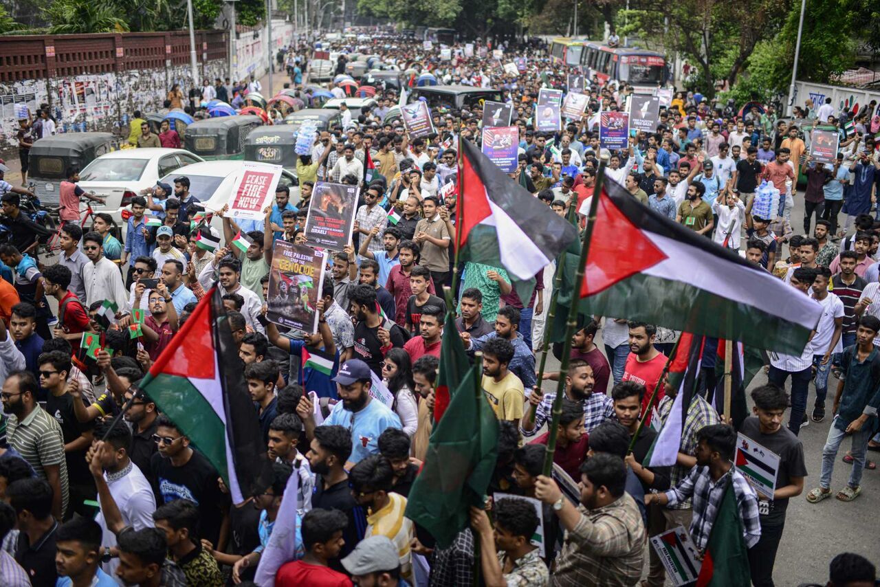 Bangladeshi students hold pro-Palestine rallies