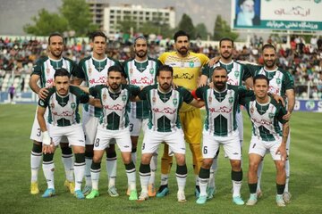 فیلم | دیدار تیم‌های فوتبال خیبر خرم‌آباد و شهرداری آستارا