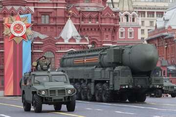 وال استریت ژورنال: روسیه برای درگیری احتمالی با ناتو آماده می‌شود