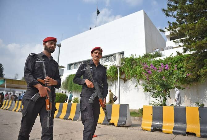 تدابیر امنیتی در پاکستان از بیم تظاهرات جناح مخالف دولت