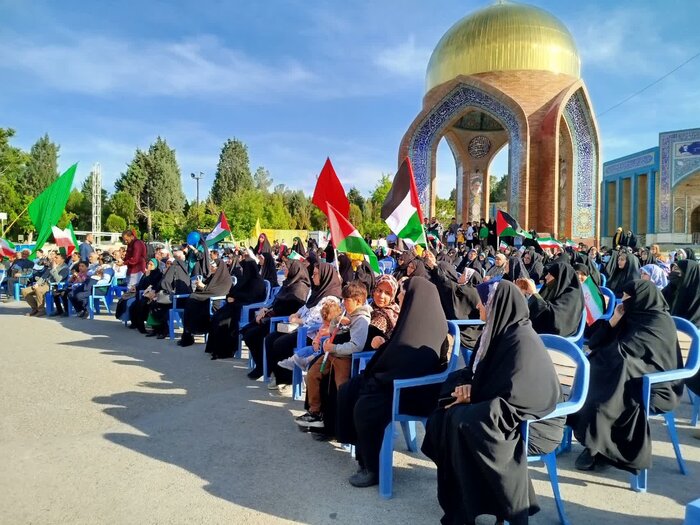 ارومیه میزبان مراسم میهمانی لاله ها شد