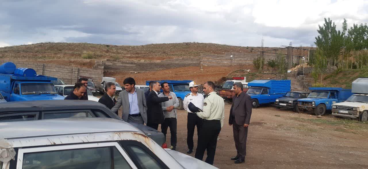 خودروهای موجود در پارکینگ‌های زنجان تعیین تکلیف می‌شود