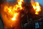 آتش‌سوزی در انبار و فروشگاه لوازم ساختمانی در کرمانشاه مهار شد + فیلم