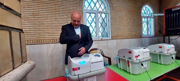 رئیس مجلس :مشارکت در انتخابات نزدیک ترین راه تغییر و تحول در امور است +فیلم