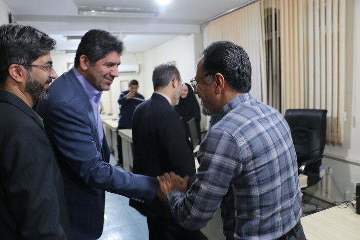 رییس شورای اطلاع‌رسانی دولت از خبرگزاری جمهوری اسلامی مرکز قم بازدید کرد