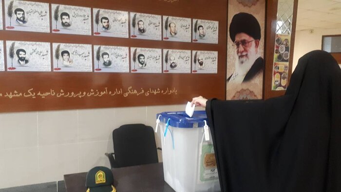 ۲۱ اردیبهشت و رای‌دهندگان پای کار در مشهد