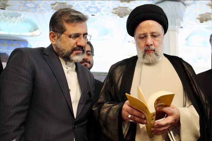 صدر ایران کا 35 ویں تہران کتاب میلے کا دورہ