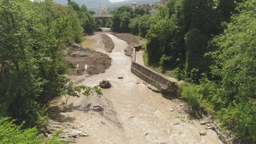 اختلاف بین دستگاه‌ها برای صدور سند مالکیت رودخانه‌ها به زیان مازندران است