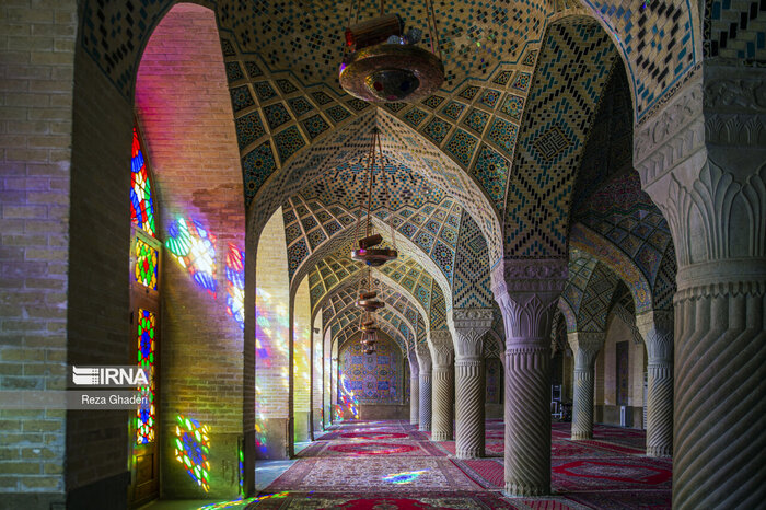 افق راهبردی شیراز؛ نگاهی به ۱۴ ویژگی سومین حرم اهلبیت (ع)