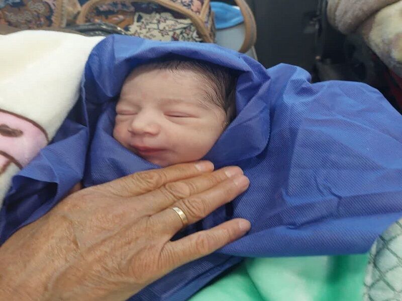 نوزاد زنجانی در آمبولانس دیده به جهان گشود