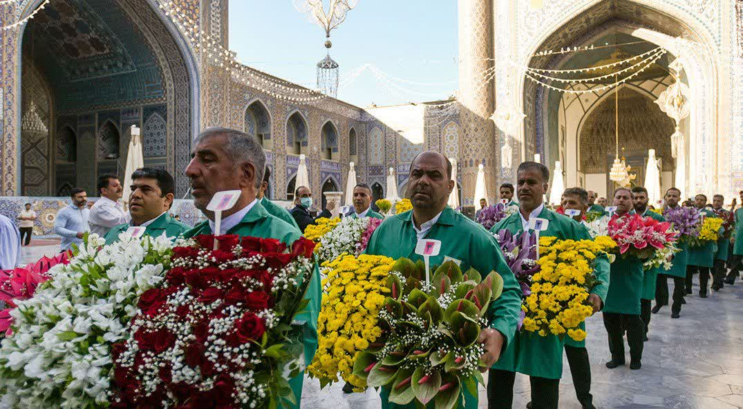 اهداء گل به آستان مقدس رضوی توسط گلکاران پاکدشتی + فیلم