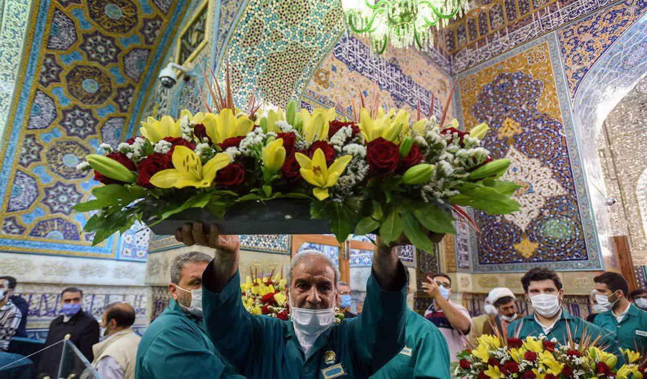 اهداء گل به آستان مقدس رضوی توسط گلکاران پاکدشتی + فیلم