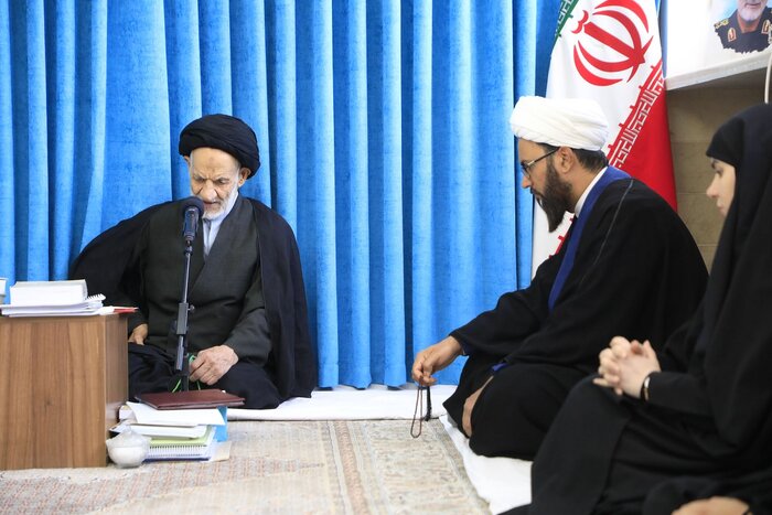 امام جمعه بیرجند: انقلاب اسلامی به افکار عمومی جهان نفوذ کرده است