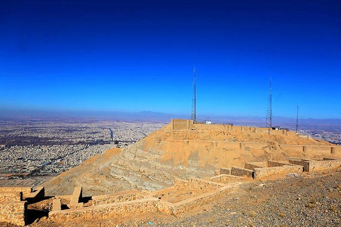 چرا از باید حریم «قلعه ساسانی شاه دژ» اصفهان حراست کرد