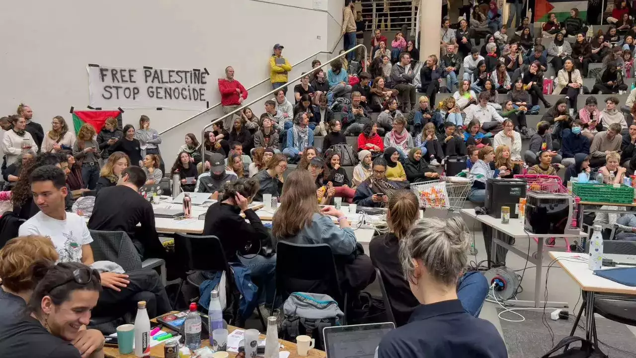 ورود پلیس برای متفرق کردن دانشجویان حامی فلسطین در دانشگاه ژنو