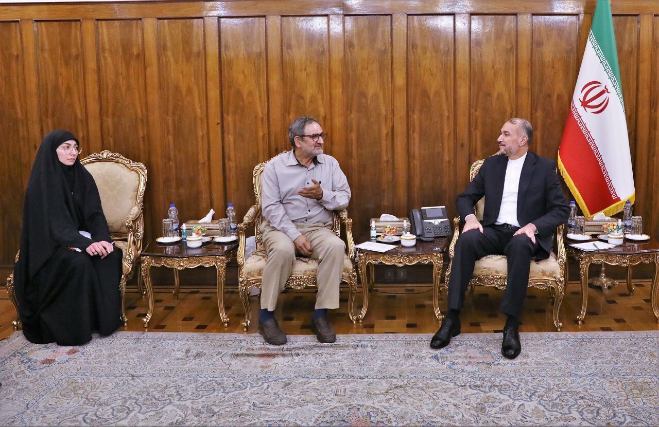 وزير الخارجية يؤكد اهتمام الجهاز الدبلوماسي لمتابعة ملف محمد رضا نوري
