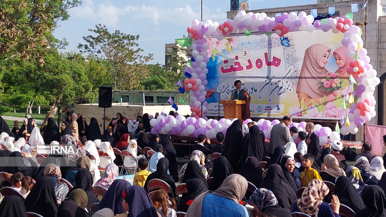 «ماه‌دُخت» جشنی برای دختران؛ اجرای بیش از ۱۵۰ برنامه دهه‌کرامت در ملایر