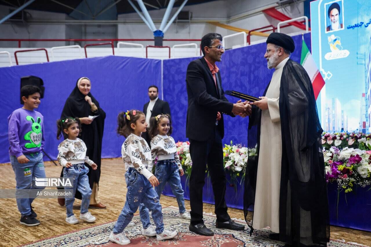 ۷۰ هزار و ۲۵۰ نفر مشمولان طرح جوانی جمعیت زمین دریافت کردند ۷۰ هزار و ۲۵۰ نفر مشمولان طرح جوانی جمعیت زمین دریافت کردند