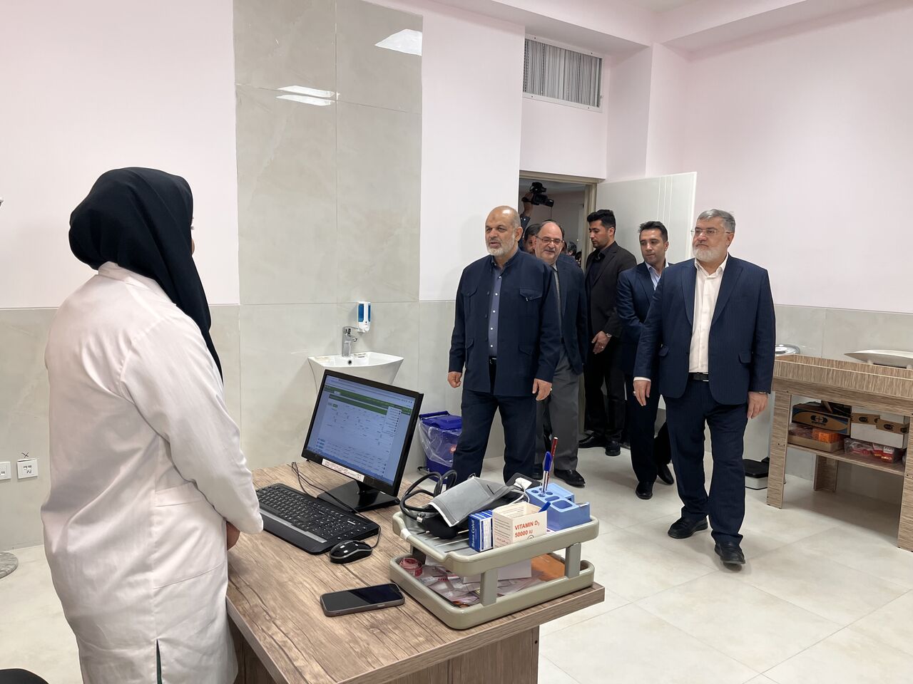 وزیر کشور مرکز خدمات جامع سلامت ویژه کوی سالار ارومیه را افتتاح کرد
