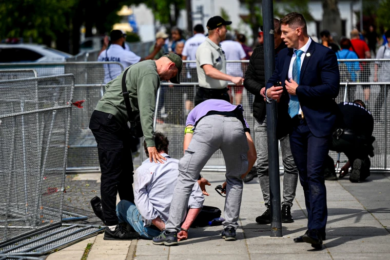 نخست‌وزیر اسلواکی در پی تیراندازی مجروح شد