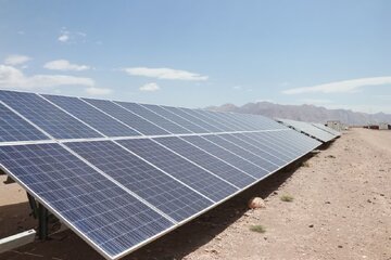 In Stadt Rafsanjan ein 10-MW-Solarkraftwerk eröffnet