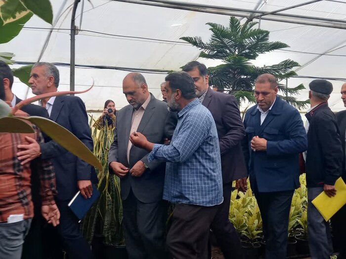 وزیر جهاد کشاورزی به مقام والای شهدا محمود آباد مازندران ادای احترام کرد