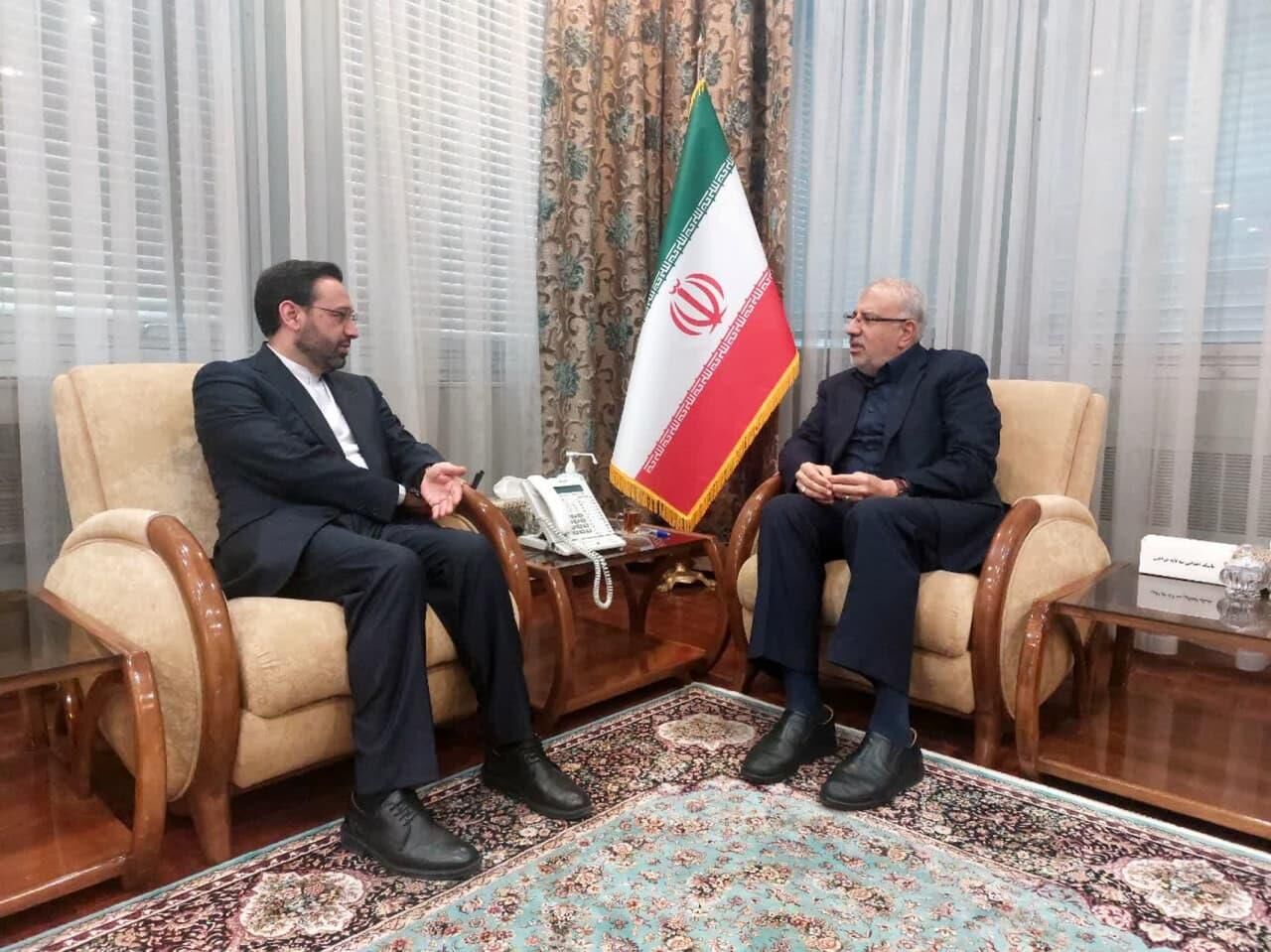 دستور وزیر نفت بر تسریع در پرداخت اعتبارات مصوب دومین سفر استانی رییس جمهور دستور وزیر نفت بر تسریع در پرداخت اعتبارات مصوب دومین سفر استانی رییس جمهور