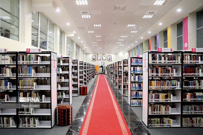 بازگشت قدیمی‌ترین کتابخانه شیراز به حوزه خدمات رسانی فرهنگی + فیلم