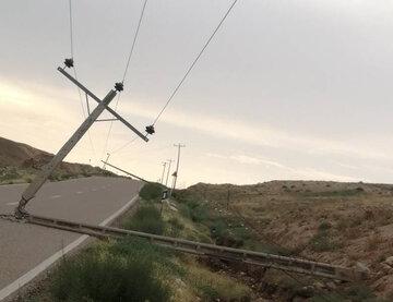 سیل به شبکه برق سرخس خراسان‌رضوی ۵۰ میلیارد ریال خسارت وارد کرد