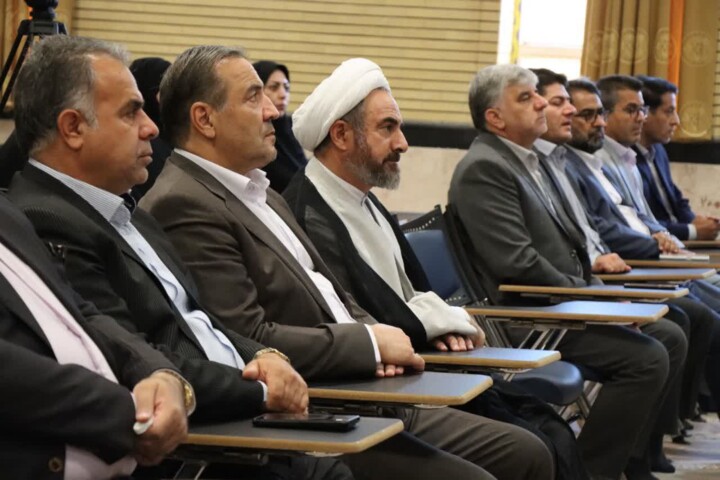 امام جمعه ایلام: مدیران در خدمتگذاری بیوقفه به مردم اهتمام داشته باشند