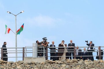 Raisi und Aliyev besuchten den Qiz Qalasi-Staudamm
