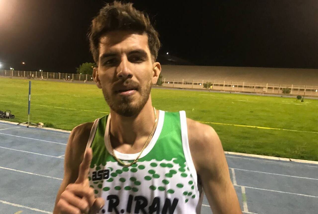 Runner breaks Iran’s record for 5,000 meters
