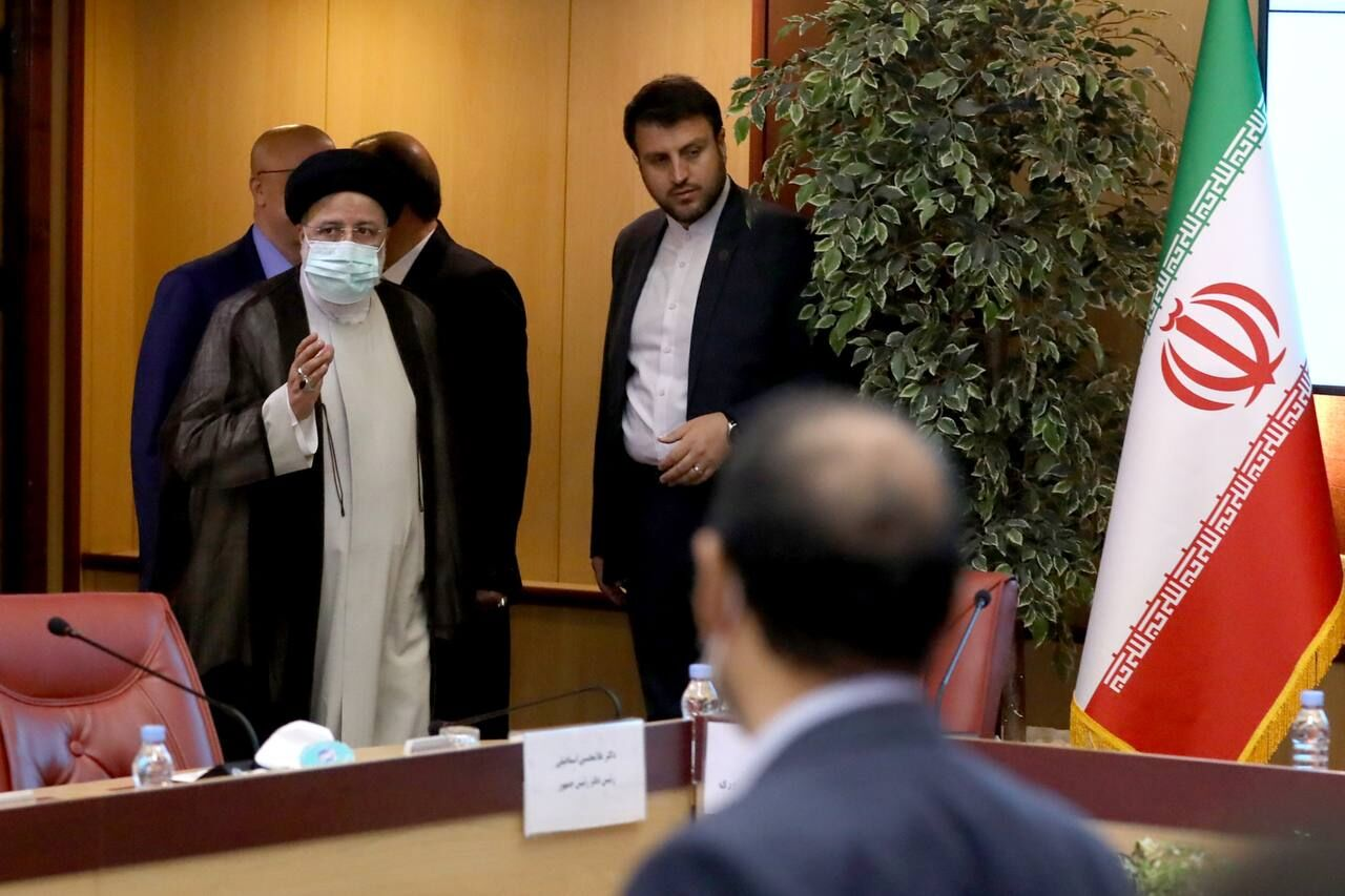 آیتالله رئیسی؛ رییسجمهوری که دانشگاه را اتاق فکر میدانست و دانشجو را گرامی میداشت