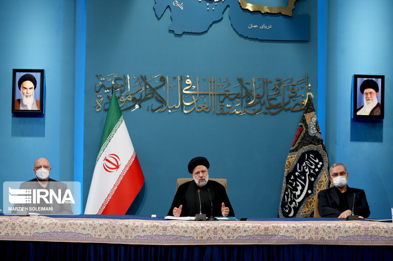 آیتالله رئیسی؛ رییسجمهوری که دانشگاه را اتاق فکر میدانست و دانشجو را گرامی میداشت