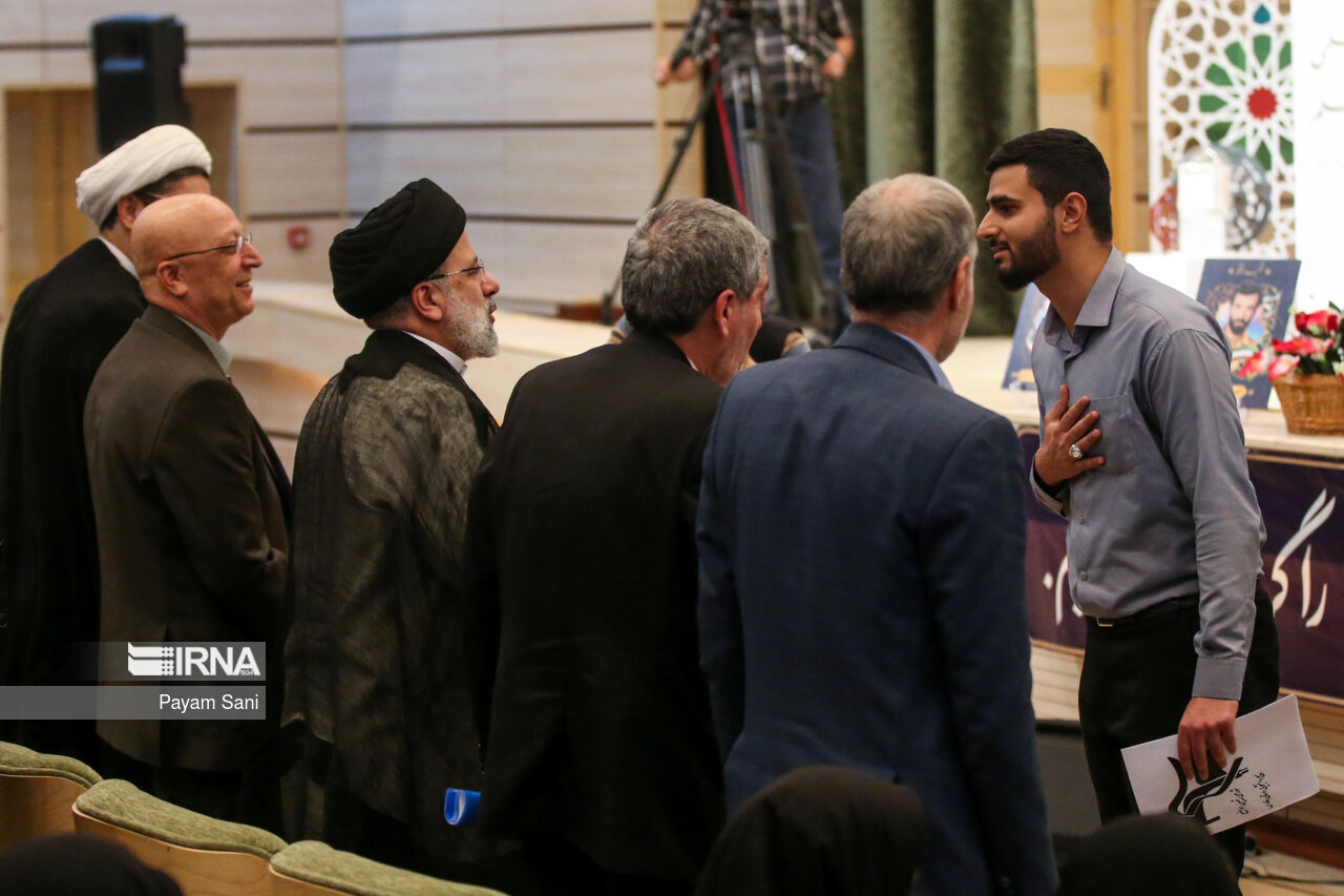 آیتالله رئیسی؛ رییسجمهوری که دانشگاه را اتاق فکر میدانست و دانشجو را گرامی میداشت