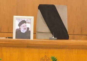 Die Erklärung der Regierungsdelegation Irans nach dem Märtyrertod des Präsidenten und seiner begleitenden Delegation