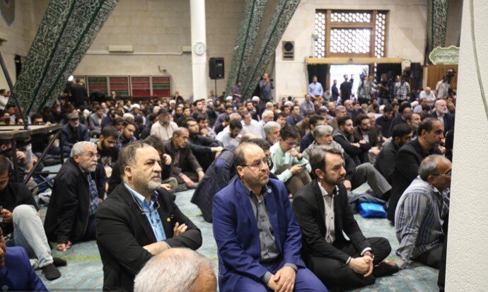 اجتماع دانشگاهیان در مراسم یادبود «شهدای خدمت» در مسجد دانشگاه تهران