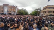 گزارش خبرنگار ایرنا از حضور میلیونی جمعیت عزادار تبریز در مراسم تشییع شهدای خدمت