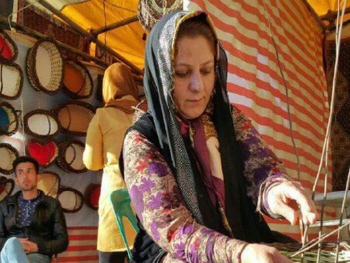 نمایشگاهها صنایع دستی، بستری که به هنرهای بومی رنگ احیاء میزند + فیلم
