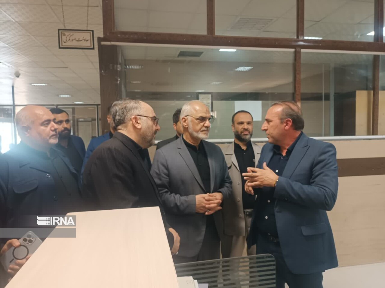 استاندار خوزستان: تخفیف واردات کالا به گمرک خرمشهر پیگیری میشود استاندار خوزستان: تخفیف واردات کالا به گمرک خرمشهر پیگیری میشود
