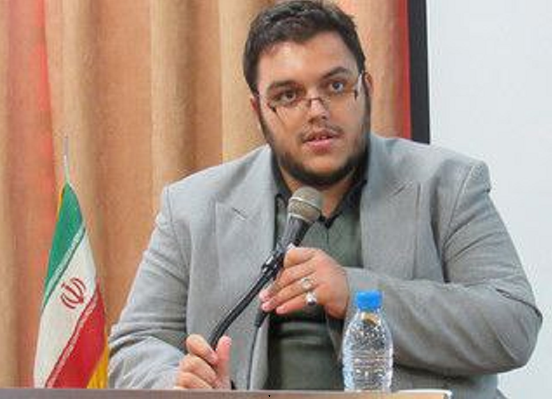 روایت فعال دانشجویی از دیدار با آیتالله رئیسی؛ با لبخند به گلایهها پاسخ میداد