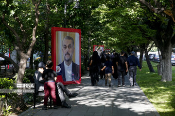 La cérémonie d'adieu au président martyr Raïssi et ses compagnons à Téhéran