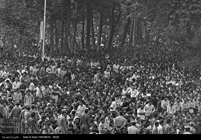 آه از آن رفتگان بی برگشت؛ ۱۰ پرده از وداع باشکوه مردم